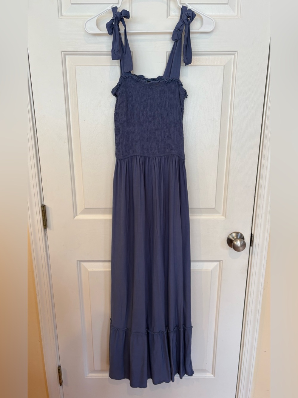 Zesica Women's Blue Smocked Farmhouse Sleeveless Midi Sundress Size XS*